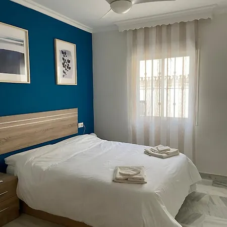 New Old Town Apartment *